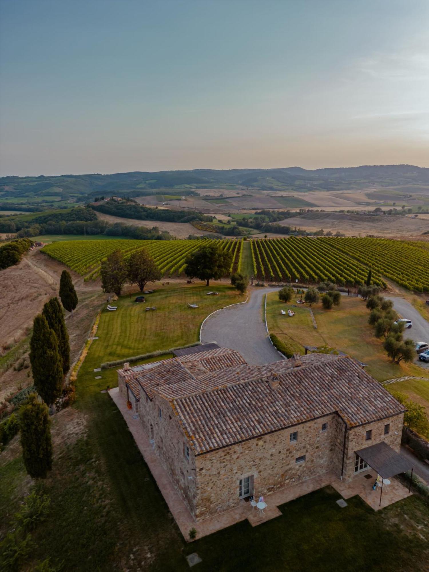 Vila Sce Quiric San Quirico dʼOrcia Exteriér fotografie