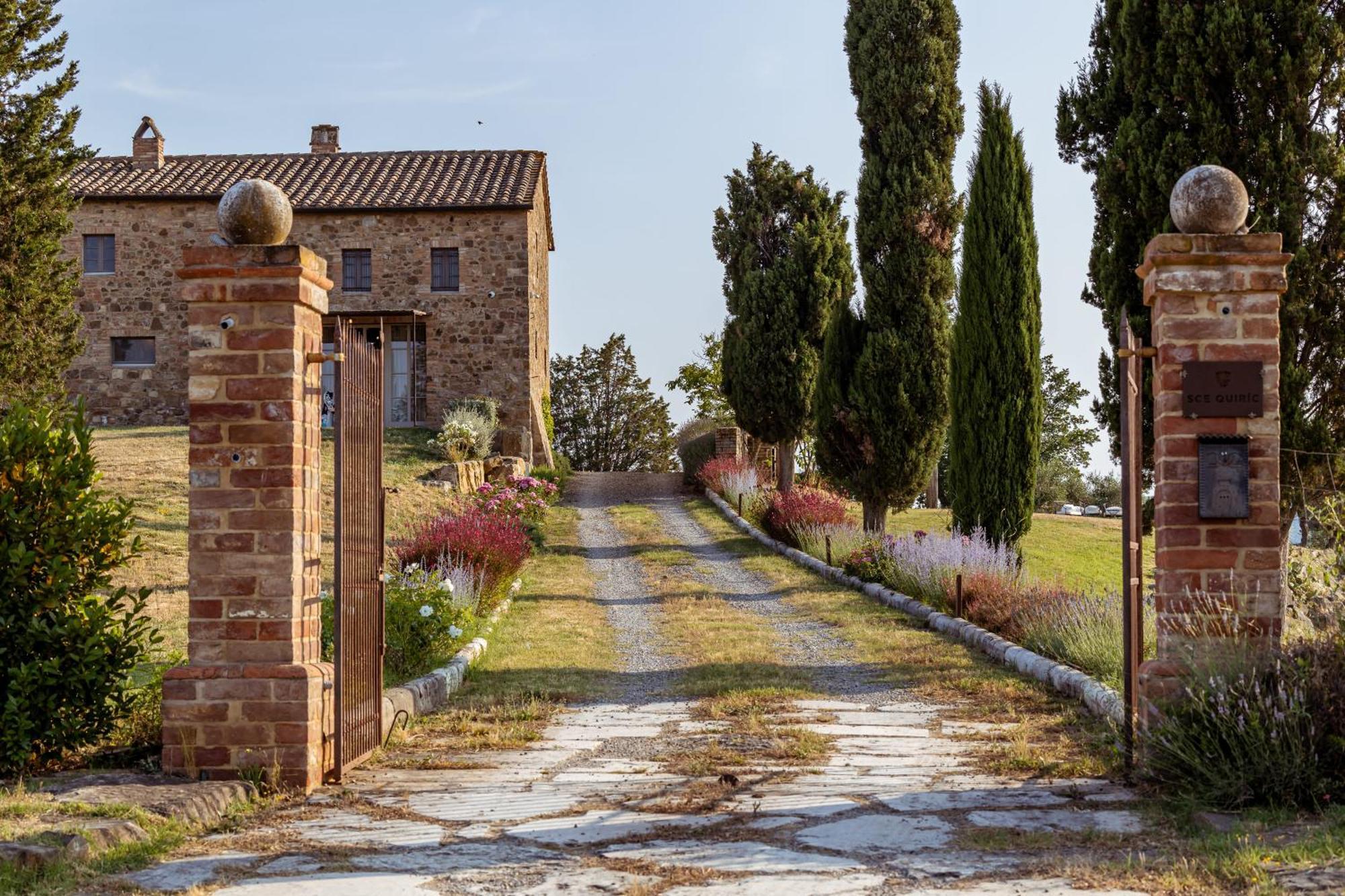 Vila Sce Quiric San Quirico dʼOrcia Exteriér fotografie